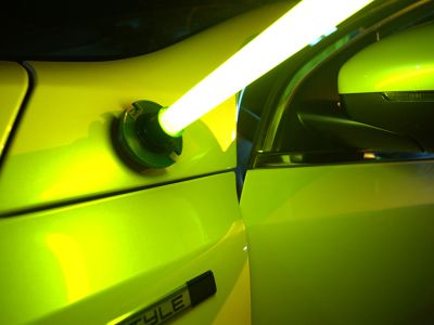 Chemical-lights-with-magnetic-base-on-car Chemical-lights-with-magnetic-base-on-car