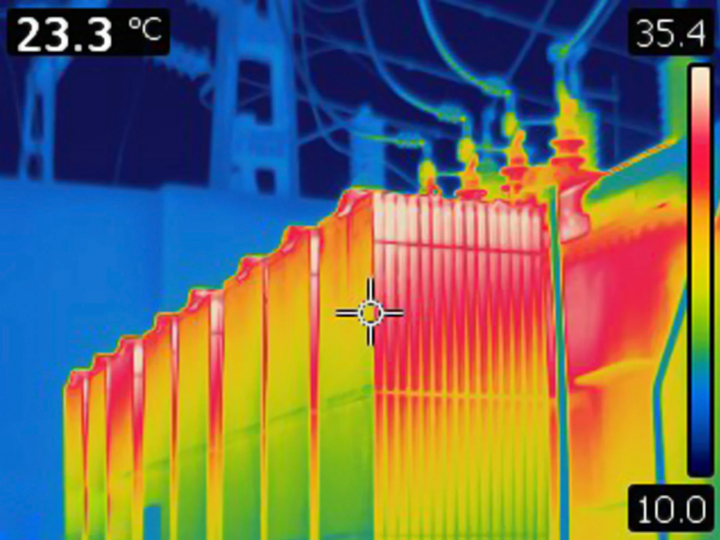Thermal image showing temperature of object