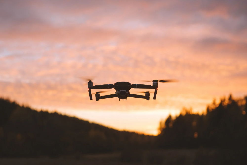 Drone at night lighting up